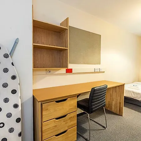 דירה Multiple Bed Goodwood Road Sk